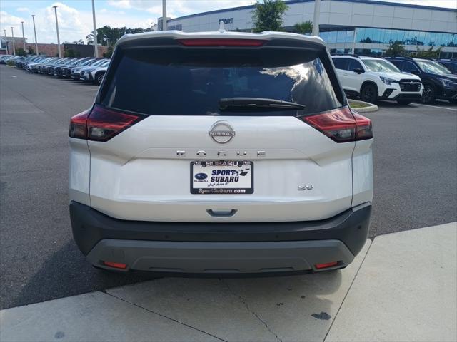 Photo of 2022 Brilliant Silver Metallic Nissan Rogue