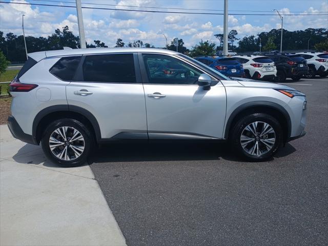 Photo of 2022 Brilliant Silver Metallic Nissan Rogue