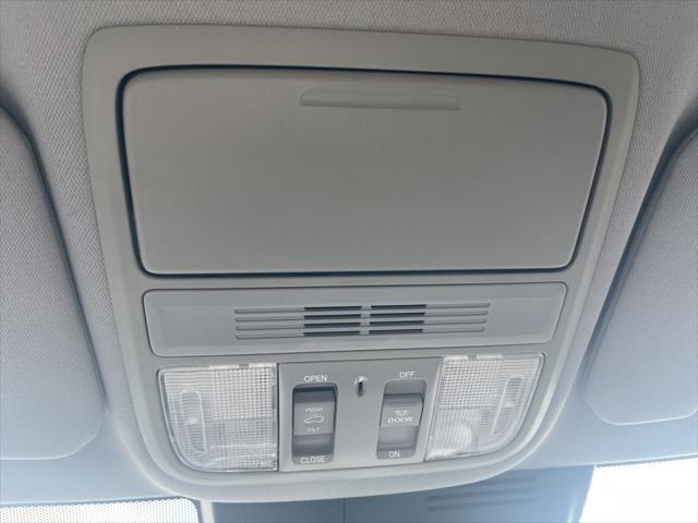 Photo of 2020 Sonic Gray Pearl Honda CR-V