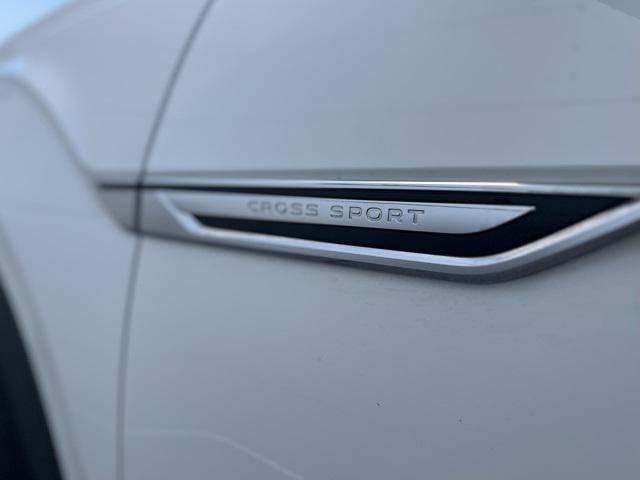 Photo of 2022 Pure White Volkswagen Atlas Cross Sport
