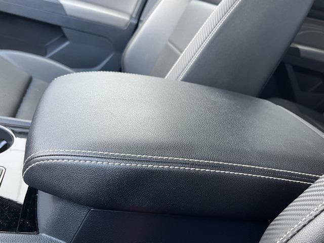 Photo of 2022 Pure White Volkswagen Atlas Cross Sport
