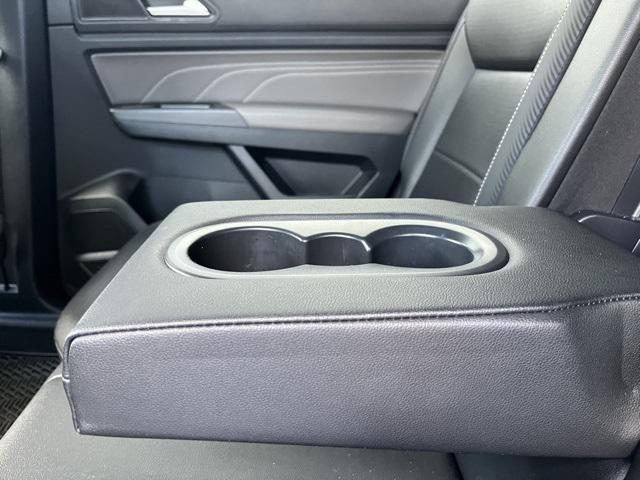 Photo of 2022 Pure White Volkswagen Atlas Cross Sport