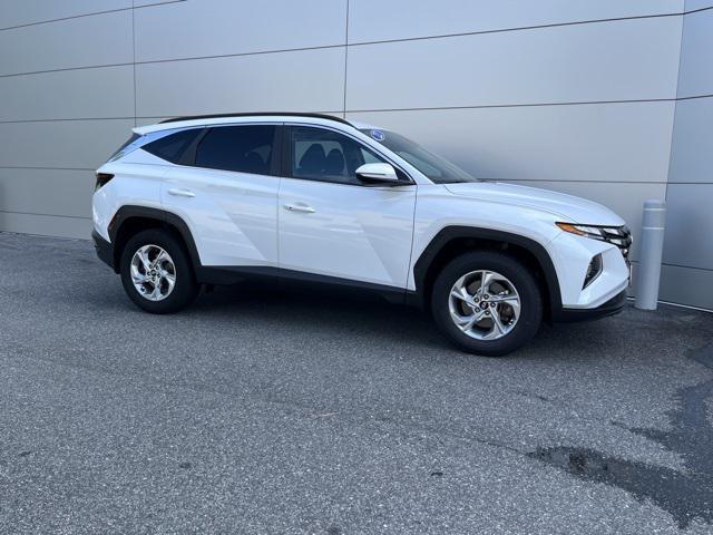 Photo of 2022 Quartz White Hyundai TUCSON