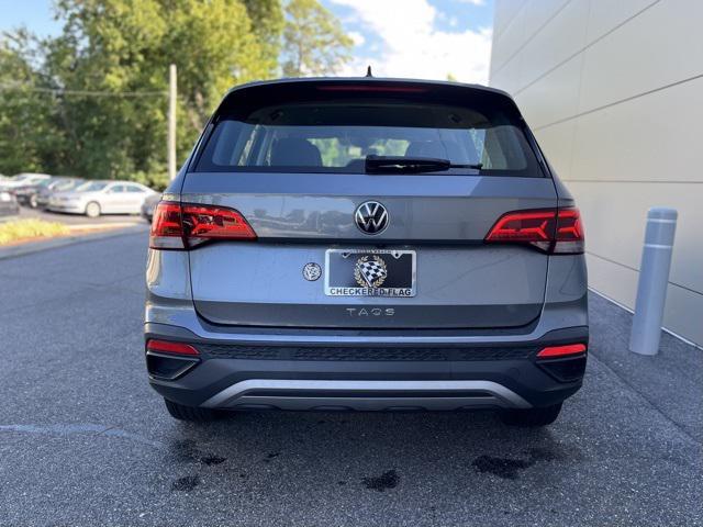Photo of 2023 Platinum Gray Metallic Volkswagen Taos