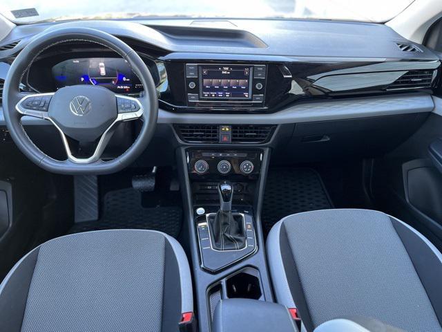 Photo of 2023 Platinum Gray Metallic Volkswagen Taos