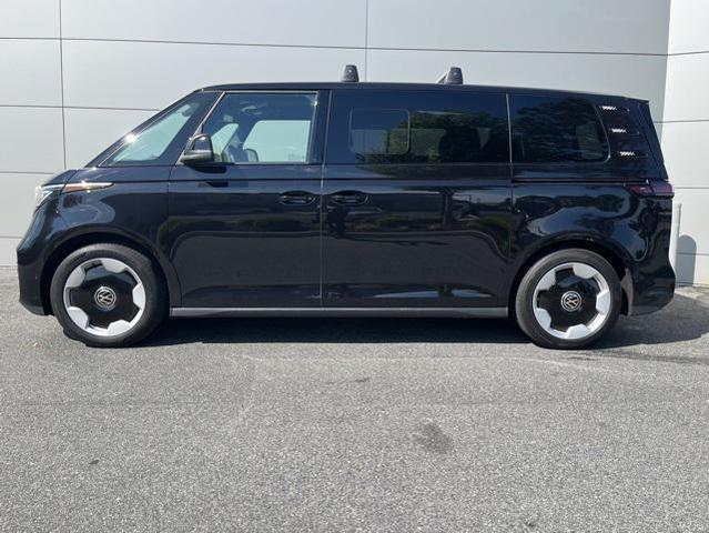 Photo of 2025 Deep Black Volkswagen ID. Buzz