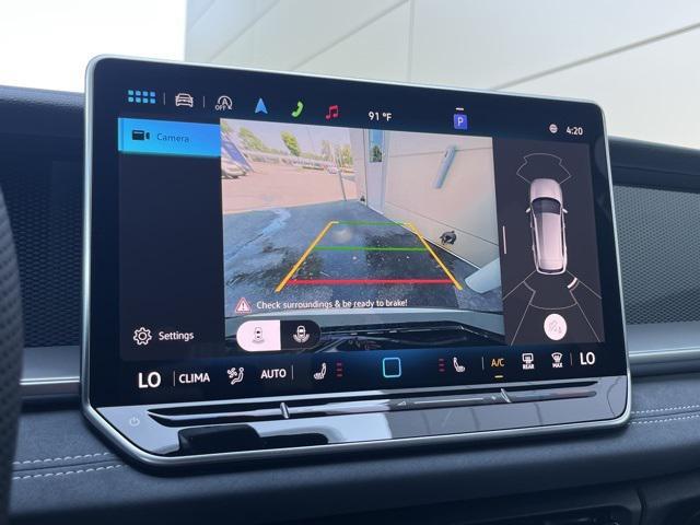 Photo of 2025 Platinum Gray Metallic Volkswagen Tiguan