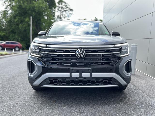 Photo of 2025 Pure Gray Volkswagen Atlas