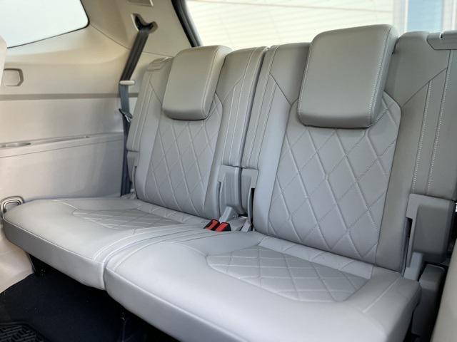 Photo of 2024 Platinum Gray Metallic Volkswagen Atlas