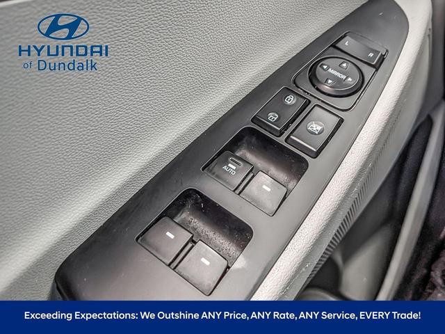 Photo of 2021 Stellar Silver Hyundai TUCSON