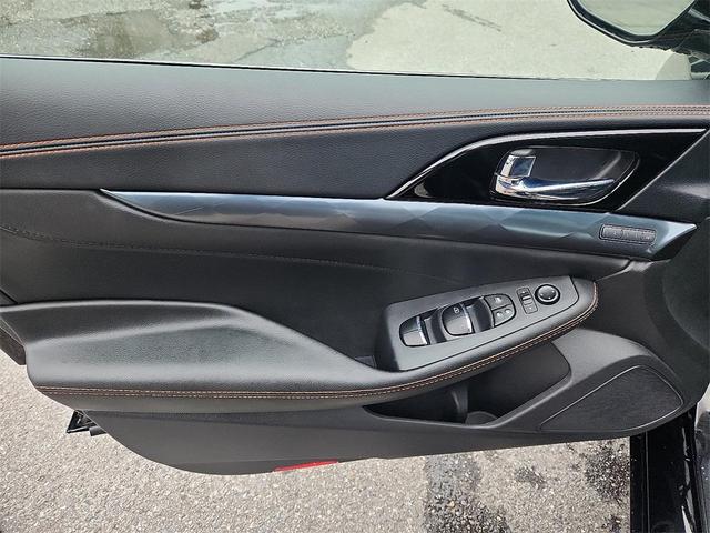 Photo of 2023 Super Black Nissan Maxima