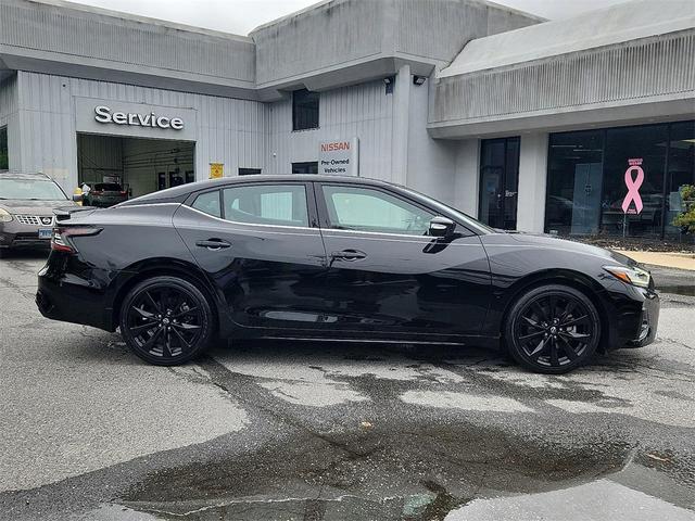Photo of 2023 Super Black Nissan Maxima