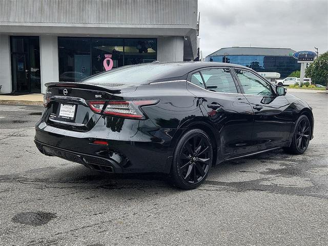 Photo of 2023 Super Black Nissan Maxima