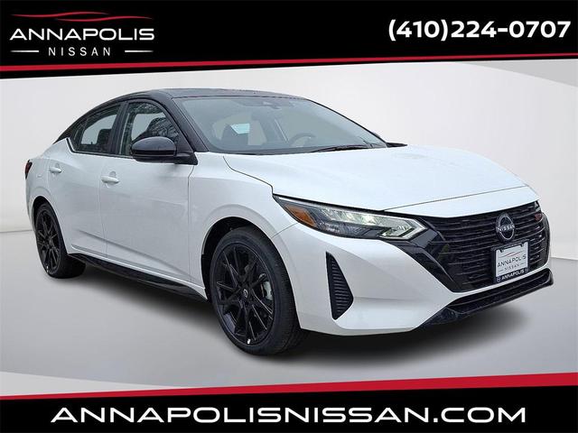 Photo of 2025 Aspen White Tricoat/Super Black Nissan Sentra