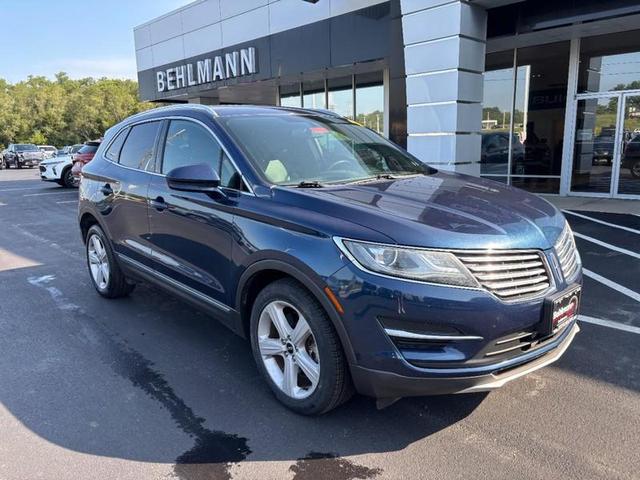 Photo of 2016 Midnight Sapphire Metallic Lincoln MKC