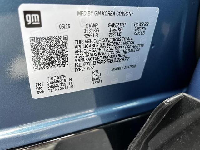 Photo of 2025 Ocean Blue Metallic Buick Envista