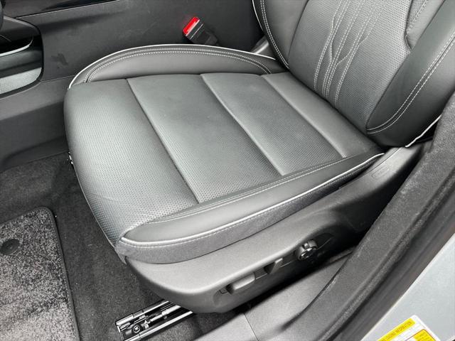 Photo of 2025 Moonstone Gray Metallic Buick Envision