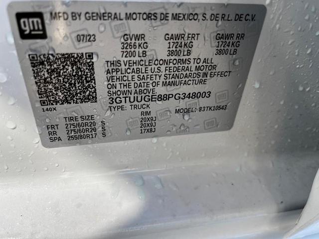 Photo of 2023 White Frost Tricoat GMC Sierra 1500