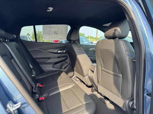 Photo of 2025 Ocean Blue Metallic Buick Envista