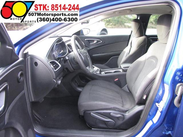 Photo of 2016 Vivid Blue Pearlcoat Chrysler 200