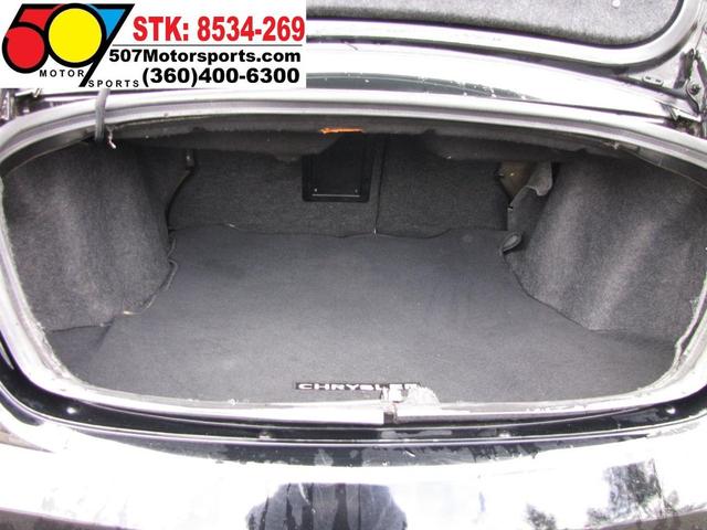 Photo of 2013 Black Clearcoat Chrysler 200