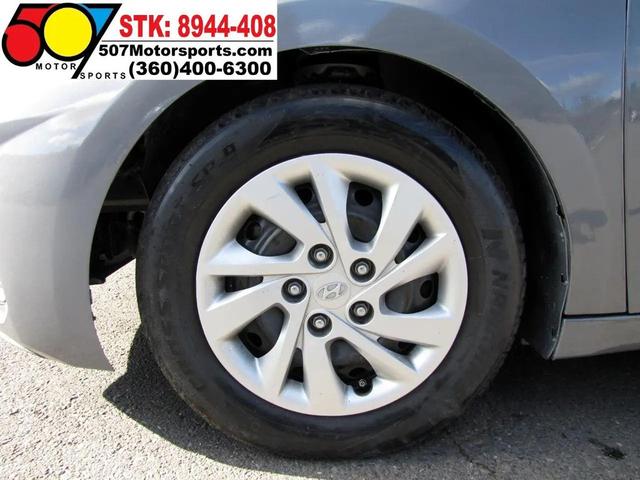 Photo of 2019 Gray Hyundai ELANTRA