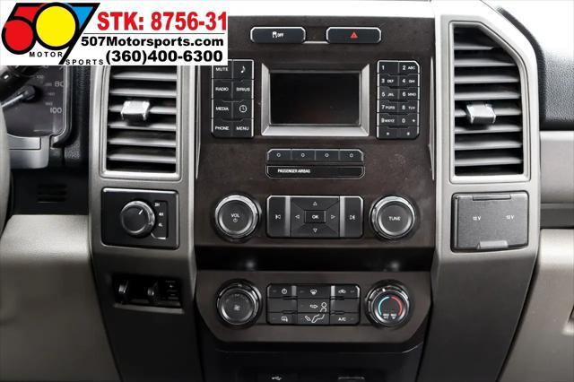 Photo of 2019 Oxford White Ford F-250