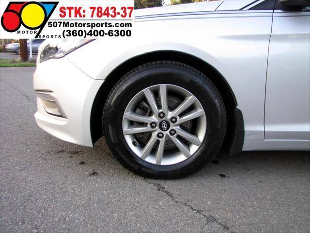 Photo of 2015 Symphony Silver Hyundai SONATA