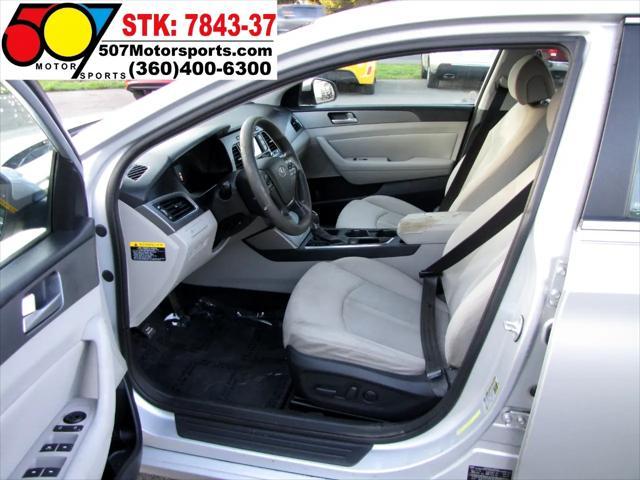 Photo of 2015 Symphony Silver Hyundai SONATA