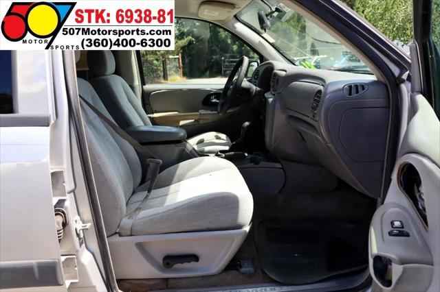 Photo of 2005 Silverstone Metallic Chevrolet Trailblazer