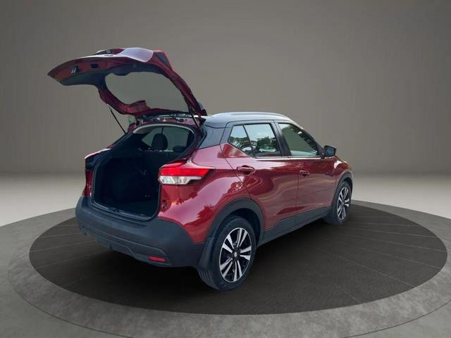 Photo of 2018 Super Black Nissan Kicks