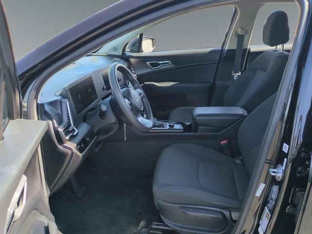 Photo of 2023 Fusion Black Kia Sportage