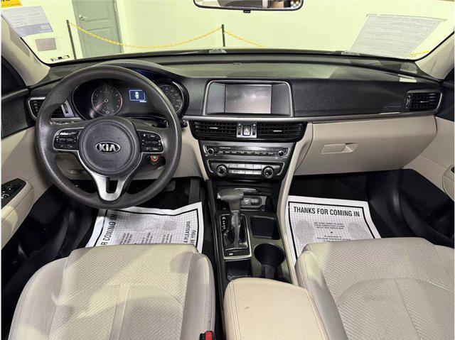 Photo of 2018 Sangria Kia Optima