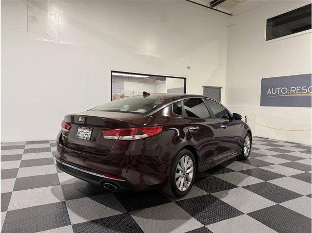 Photo of 2018 Sangria Kia Optima
