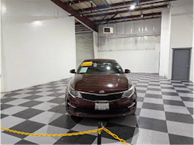 Photo of 2018 Sangria Kia Optima