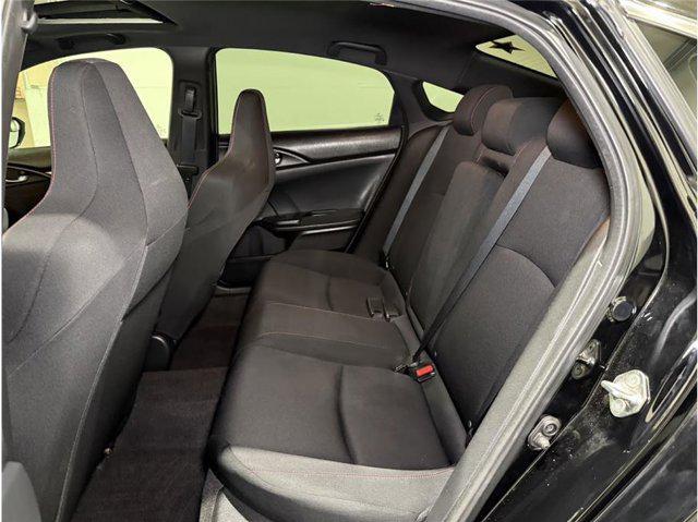 Photo of 2019 Crystal Black Pearl Honda Civic Si