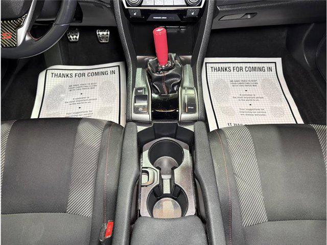 Photo of 2019 Crystal Black Pearl Honda Civic Si