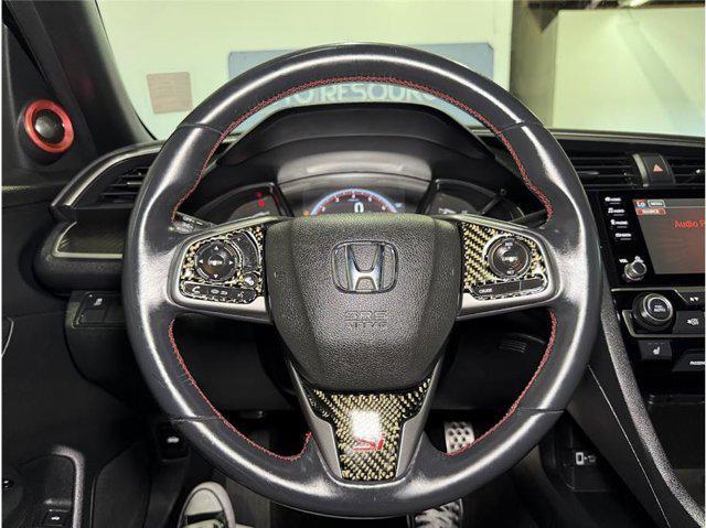 Photo of 2019 Crystal Black Pearl Honda Civic Si