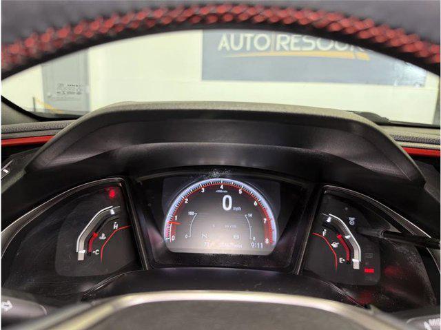 Photo of 2020 Crystal Black Pearl Honda Civic Si