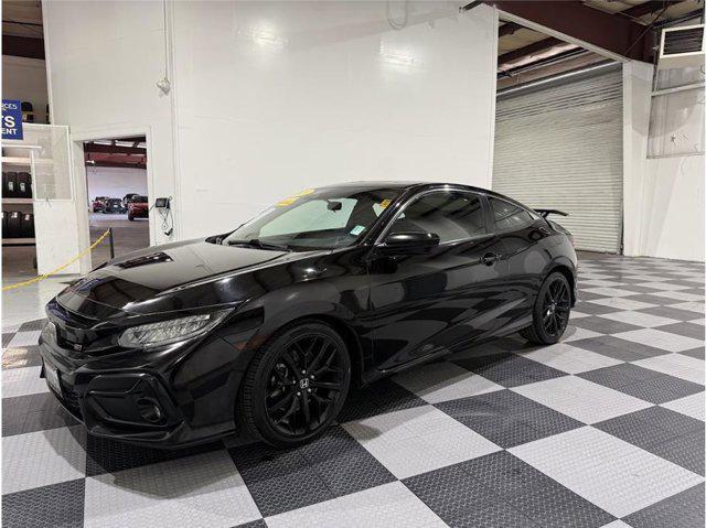 Photo of 2020 Crystal Black Pearl Honda Civic Si