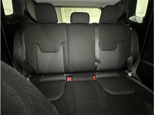 Photo of 2020 Granite Crystal Metallic Clearcoat Jeep Renegade