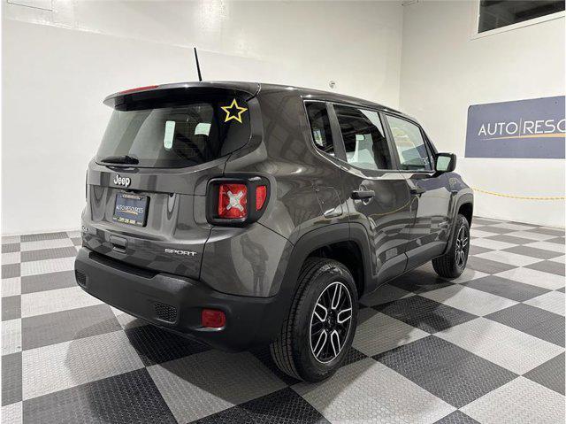 Photo of 2020 Granite Crystal Metallic Clearcoat Jeep Renegade