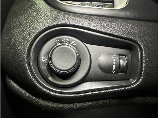 Photo of 2020 Granite Crystal Metallic Clearcoat Jeep Renegade