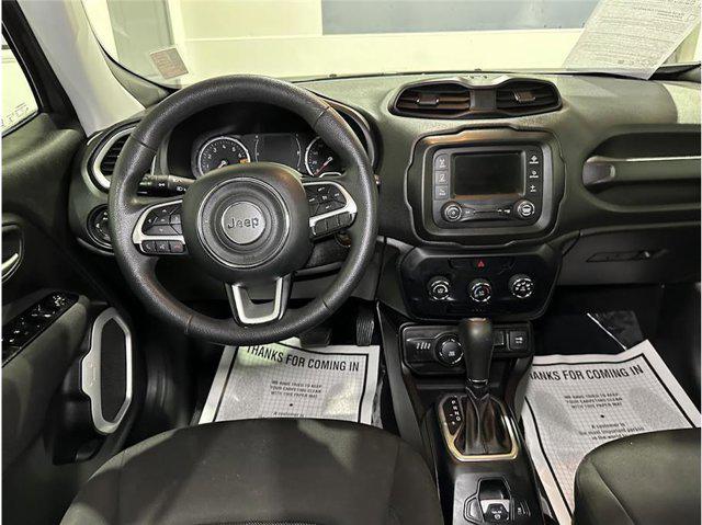 Photo of 2020 Granite Crystal Metallic Clearcoat Jeep Renegade