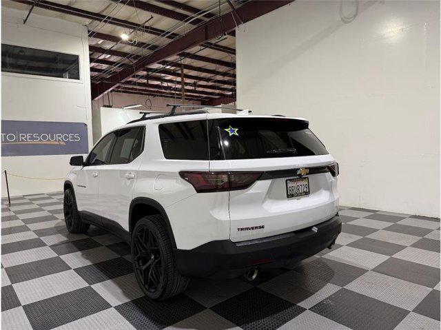 Photo of 2020 Summit White Chevrolet Traverse