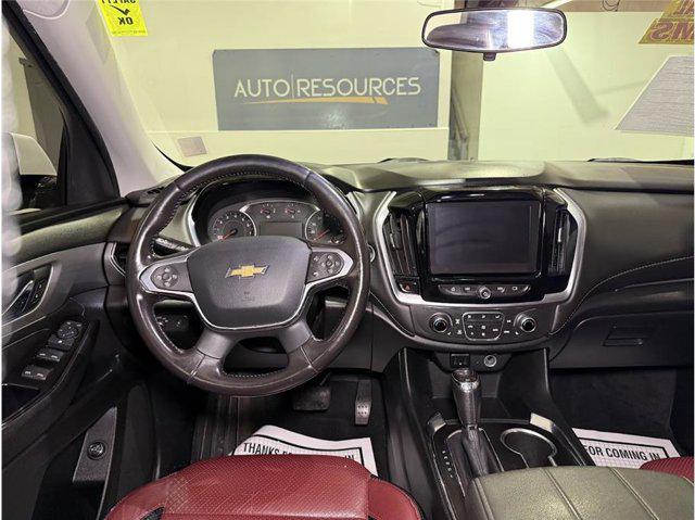 Photo of 2020 Summit White Chevrolet Traverse