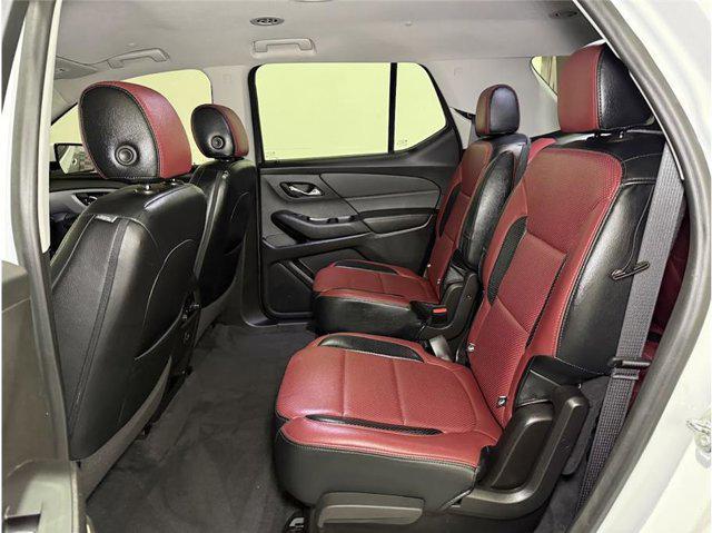 Photo of 2020 Summit White Chevrolet Traverse