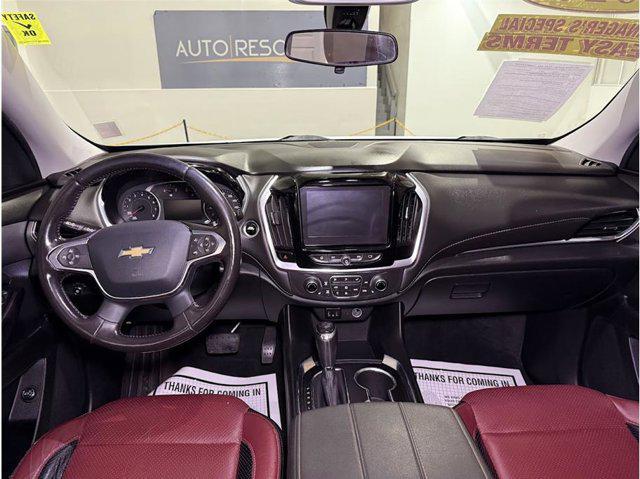 Photo of 2020 Summit White Chevrolet Traverse