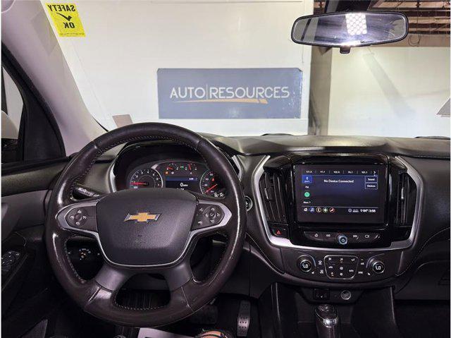 Photo of 2020 Summit White Chevrolet Traverse
