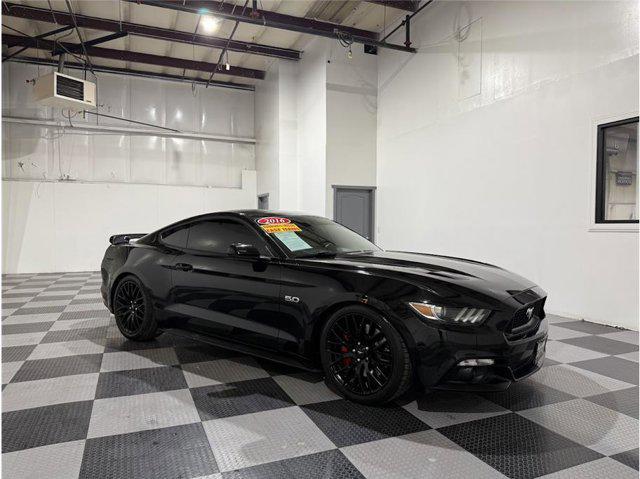 Photo of 2016 No Color Ford Mustang
